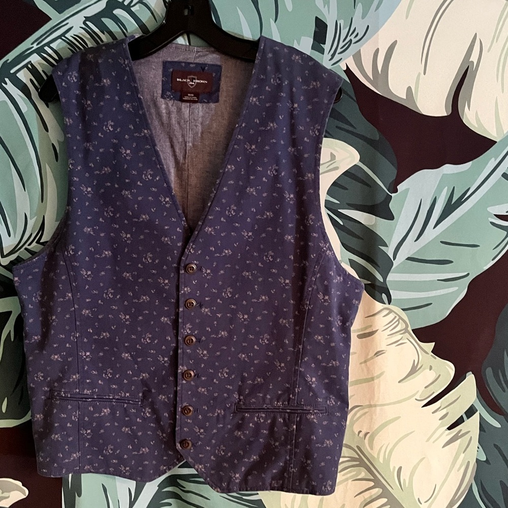 Dapper floral vest with matching shorts